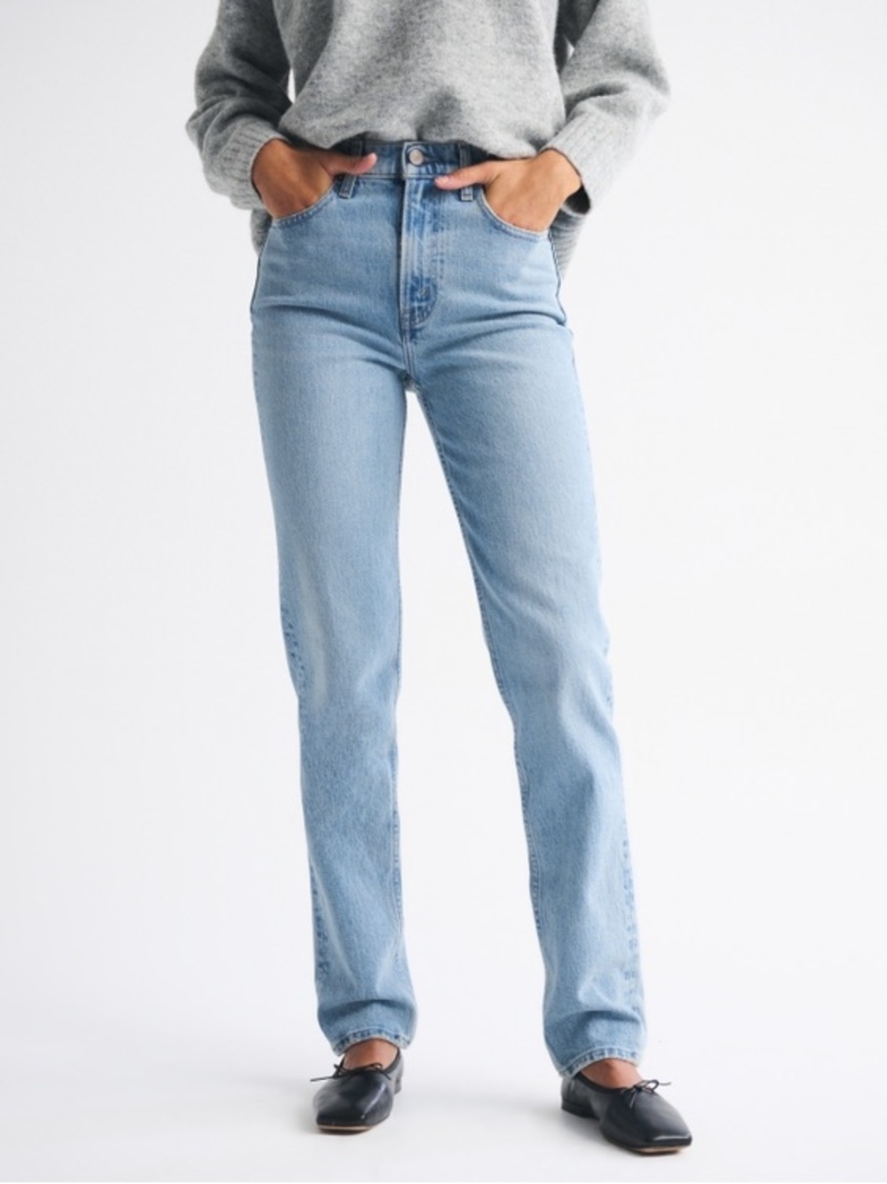 Women’s Abercrombie The 90s Straight Ultra High Rise Jeans in Medium Wash